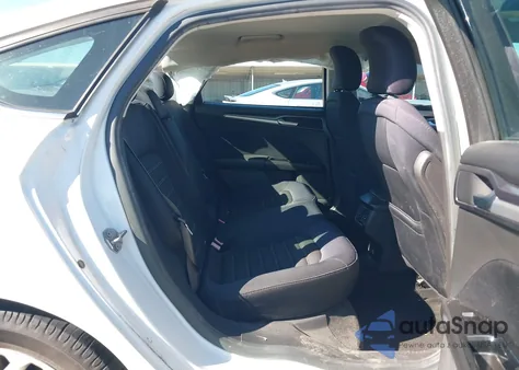 2015 Ford Fusion Se z USA, uszkodzony, nr VIN 1FA6P0H77F5121763